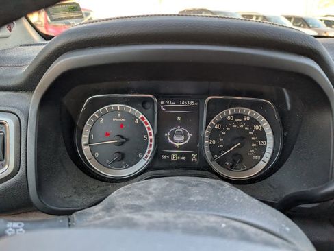 Used 2016 Nissan Titan Platinum Reserve image 14