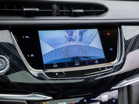 New 2025 Cadillac XT6 Premium Luxury image 28