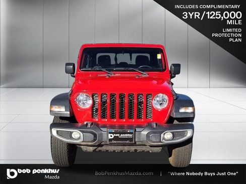 Used 2023 Jeep Gladiator Sport image 21