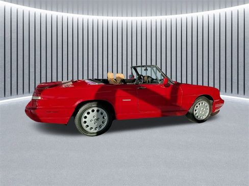 Used 1991 Alfa Romeo Spider Veloce image 3