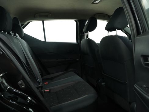 Used 2019 Nissan Kicks S image 12