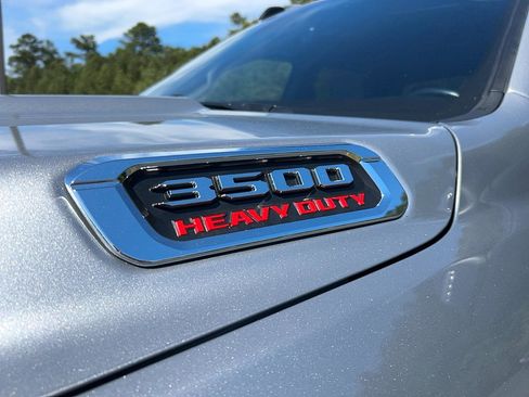 Used 2024 RAM 3500 Big Horn AWD/4WD image 11