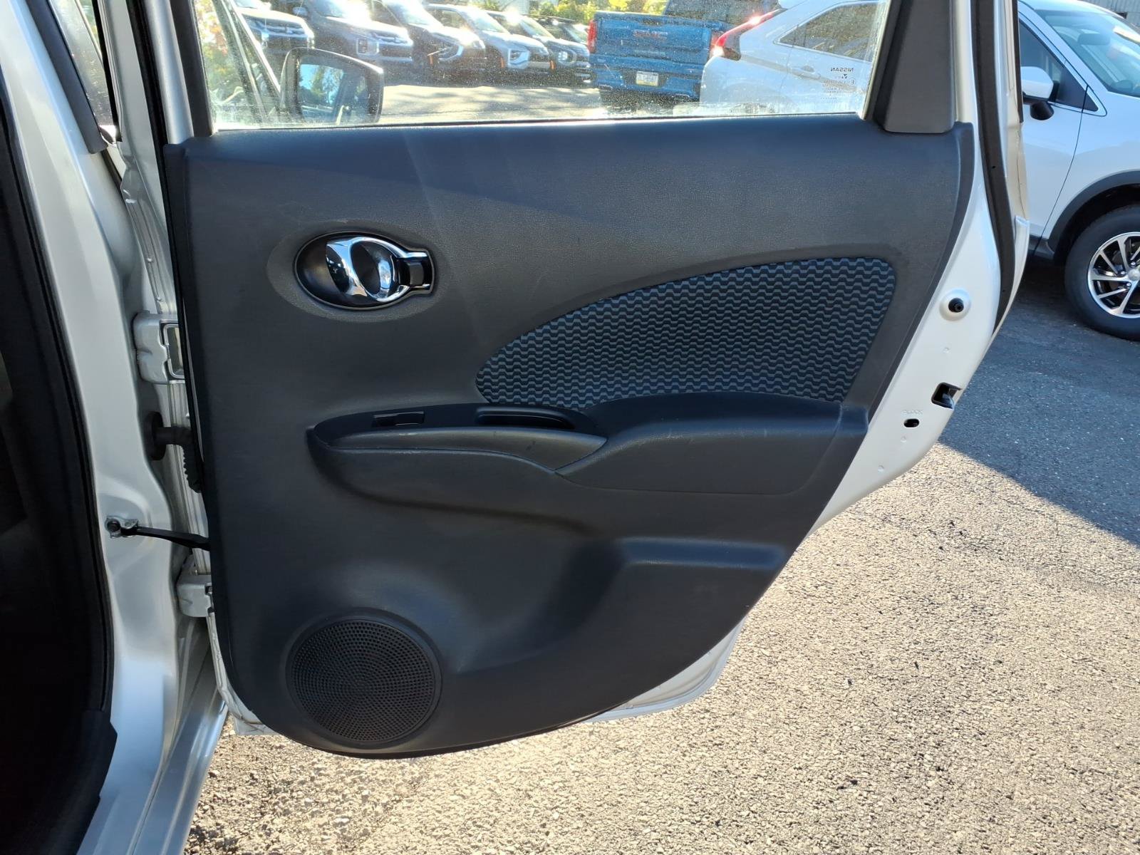 Used 2019 Nissan Versa Note SV FWD image 25