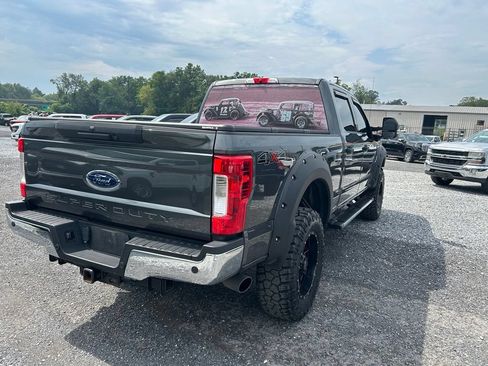 Used 2019 Ford F250 XLT w/ XLT Value Package AWD/4WD image 9