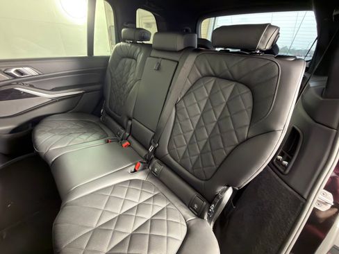 New 2026 BMW X7 xDrive40i w/ M Sport Package image 28
