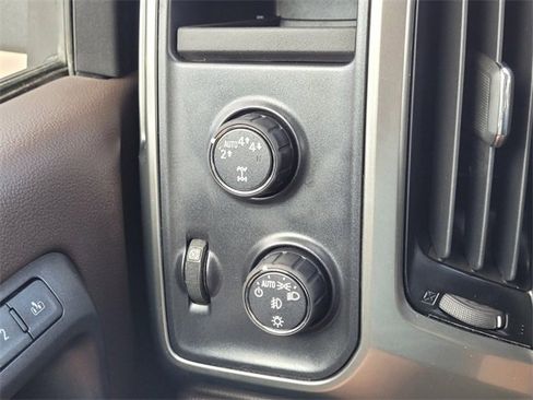 Used 2018 Chevrolet Silverado 1500 LTZ w/ Sport Package image 25