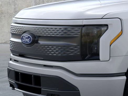 New 2025 Ford F150 Lightning XLT image 17