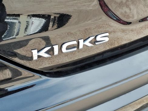 Used 2024 Nissan Kicks S FWD image 11