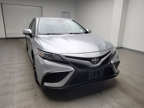 Used 2021 Toyota Camry SE image 14