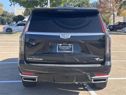 Used 2022 Cadillac Escalade Premium Luxury Platinum image 5