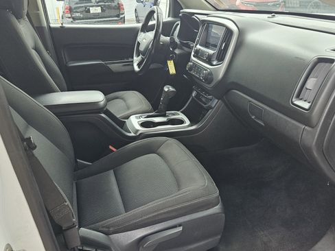 Used 2019 Chevrolet Colorado LT AWD/4WD image 11