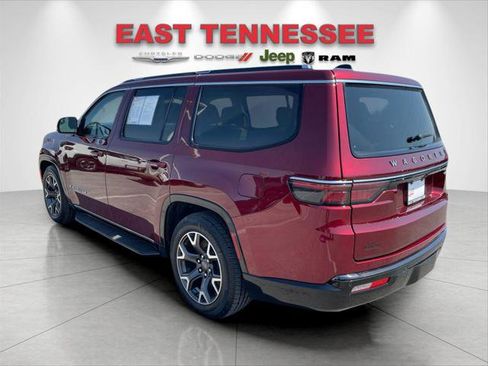 Used 2024 Jeep Wagoneer Series III AWD/4WD image 5