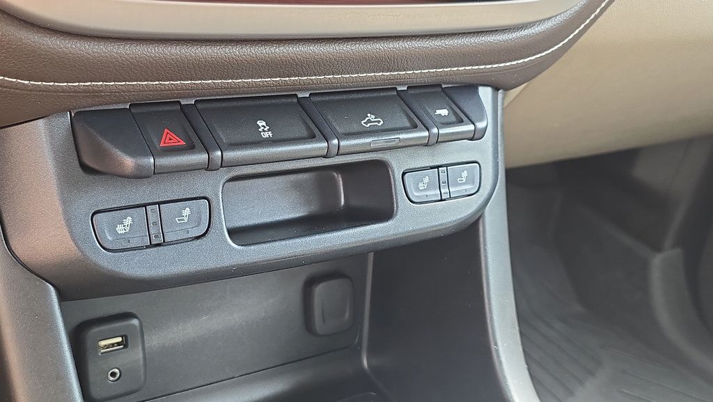 Used 2018 GMC Canyon SLT w/ Trailering Package AWD/4WD image 27