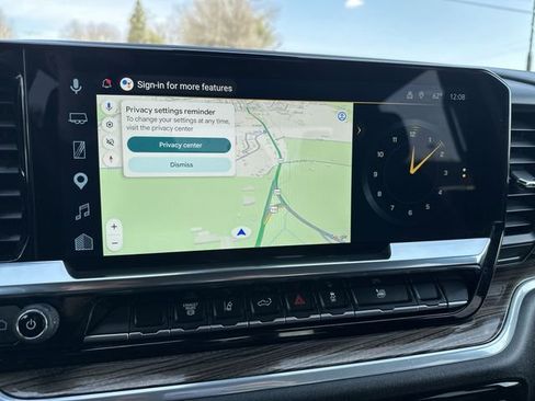 Used 2025 Chevrolet Silverado 2500 LT w/ Convenience Package image 21