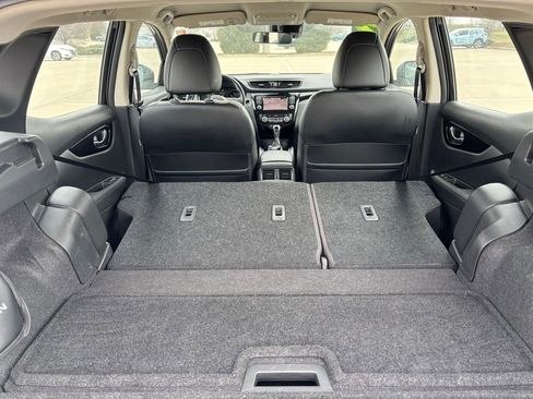 Used 2022 Nissan Rogue Sport SL image 11