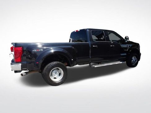 Used 2022 Ford F350 XLT w/ XLT Premium Package AWD/4WD image 12