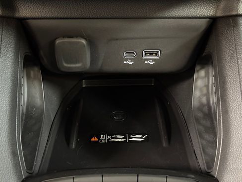 Used 2025 Chevrolet TrailBlazer LT w/ Convenience Package image 39