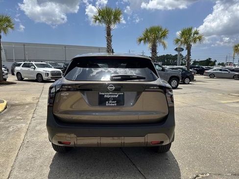 New 2025 Nissan Kicks SV w/ Interior Electronics Package image 5