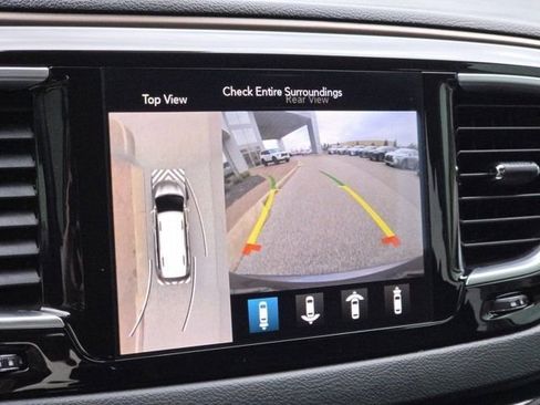 Used 2019 Chrysler Pacifica Touring-L Plus w/ Advanced Safetytec Group image 14