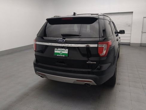 Used 2016 Ford Explorer XLT w/ Equipment Group 201A FWD image 7