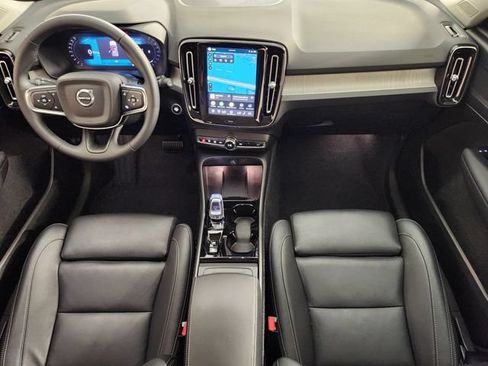 Certified 2026 Volvo XC40 B5 Plus AWD/4WD image 4