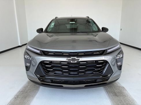 New 2026 Chevrolet Trax ACTIV w/ Sunroof Package FWD image 18