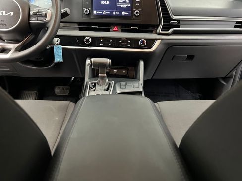 Used 2024 Kia Sportage LX image 38