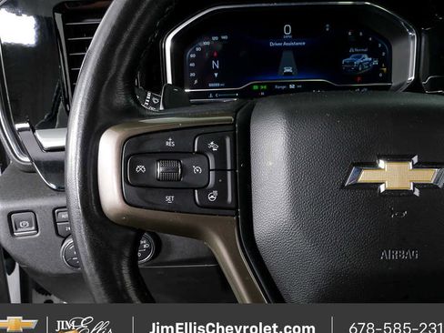 Used 2023 Chevrolet Silverado 1500 High Country w/ High Country Premium Package AWD/4WD image 10