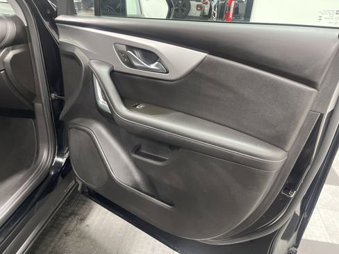 Used 2025 Chevrolet Blazer LT image 25