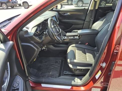 Used 2023 Buick Envision Avenir AWD/4WD image 3