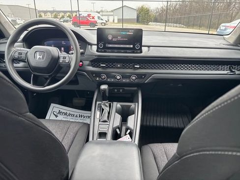 Certified 2023 Honda Accord EX image 10