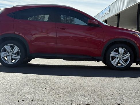 Used 2019 Honda HR-V EX image 3