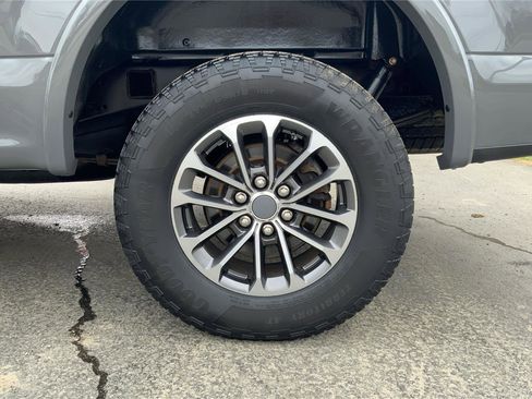 Used 2020 Ford F150 XLT w/ Equipment Group 302A Luxury AWD/4WD image 30
