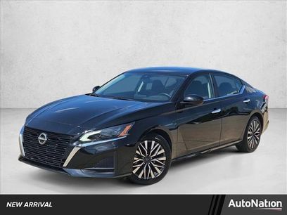 Used 2023 Nissan Altima 2.5 SV