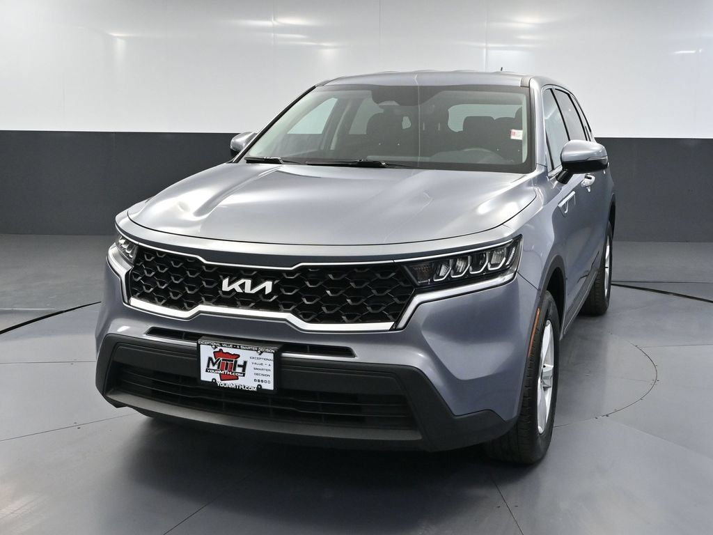 Used 2023 Kia Sorento LX AWD/4WD image 9