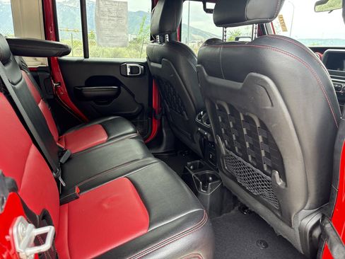 Used 2018 Jeep Wrangler Unlimited Rubicon AWD/4WD image 20
