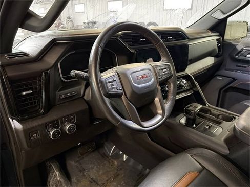 Used 2022 GMC Sierra 1500 AT4 w/ AT4 Premium Package image 8