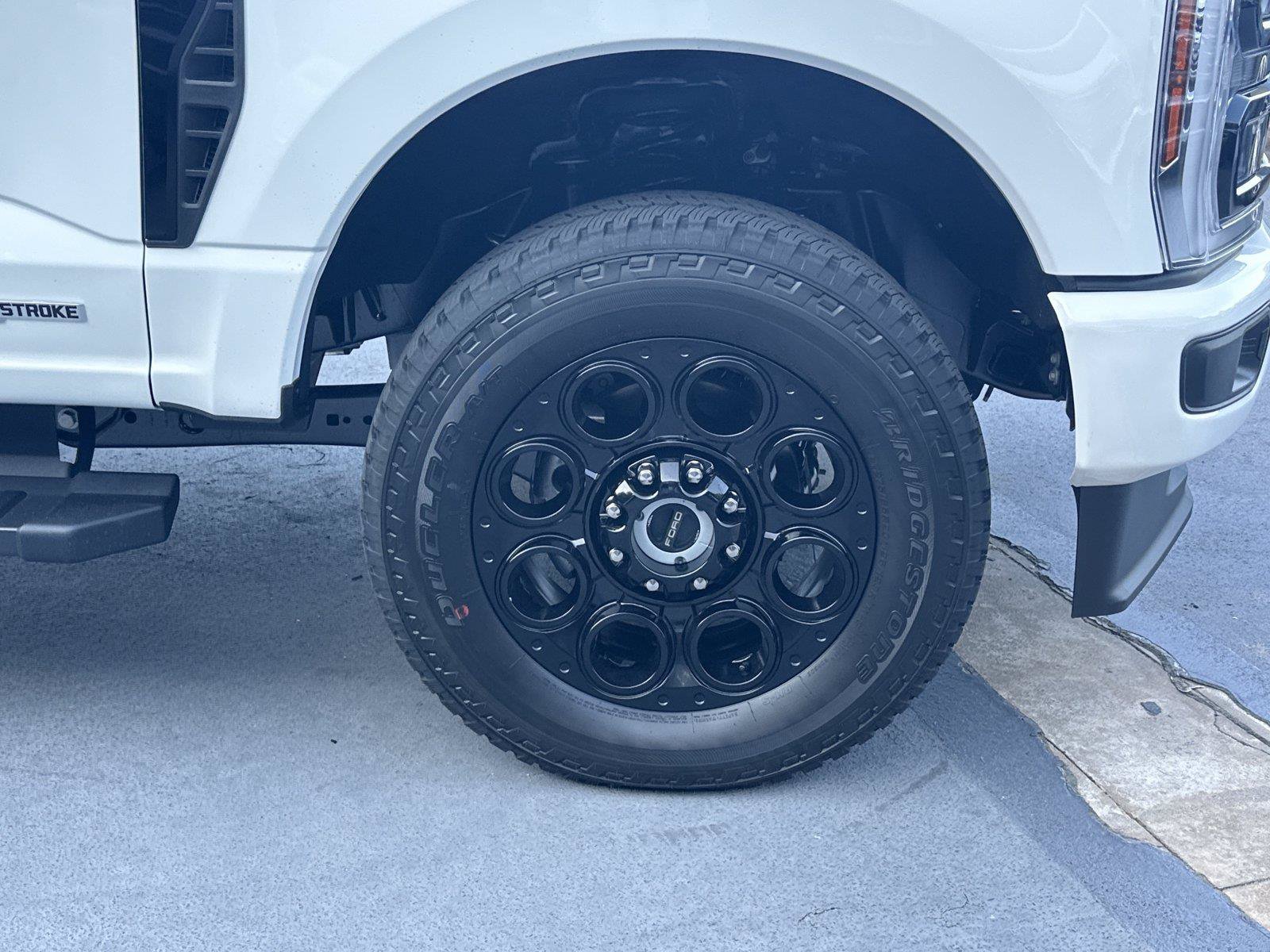 New 2026 Ford F250 Lariat w/ Black Appearance Package AWD/4WD image 17