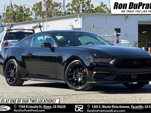 Used 2025 Ford Mustang Coupe image 1