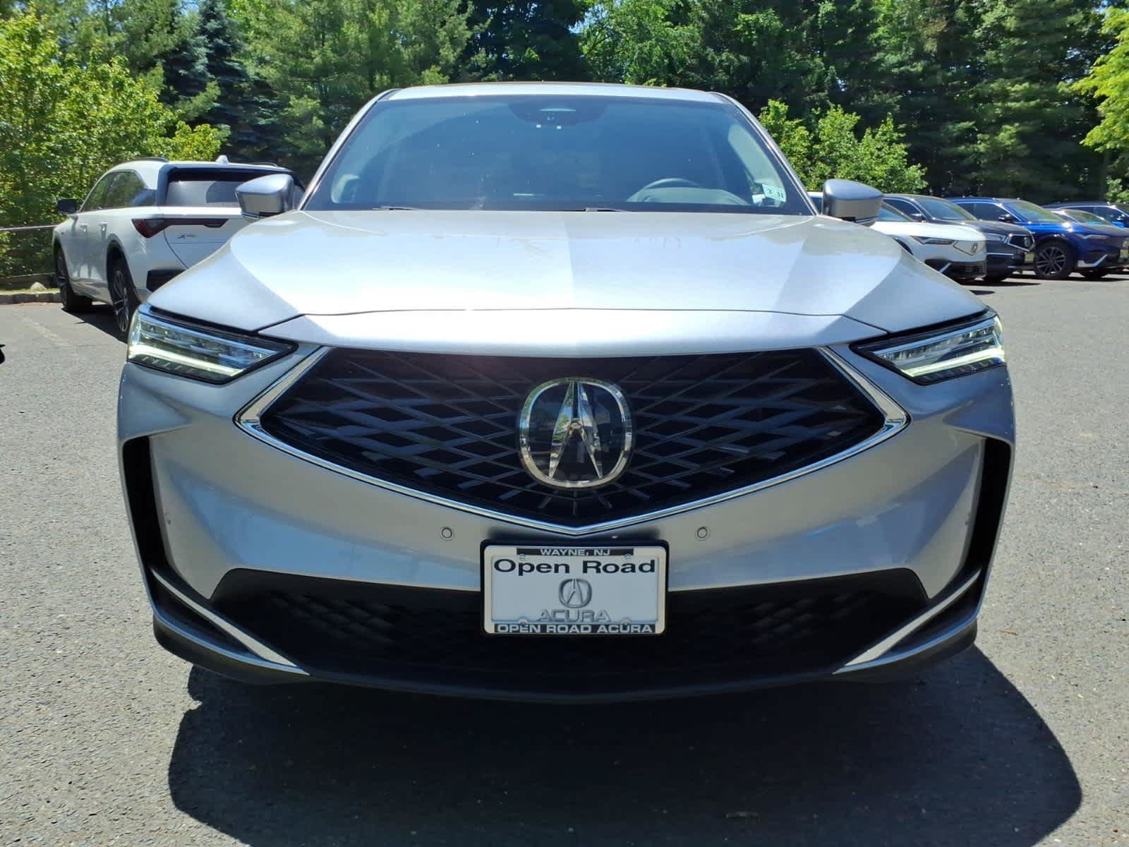 Used 2026 Acura MDX w/ Technology Package AWD/4WD image 2