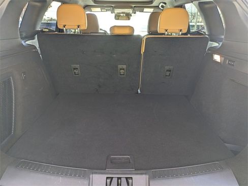 Used 2023 Lincoln Corsair Reserve w/ Equipment Group 201A image 5