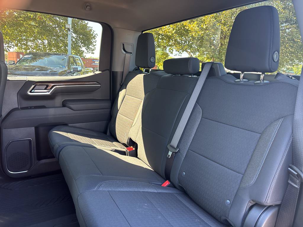New 2026 Chevrolet Silverado 1500 RST w/ Dark Appearance Package AWD/4WD image 23