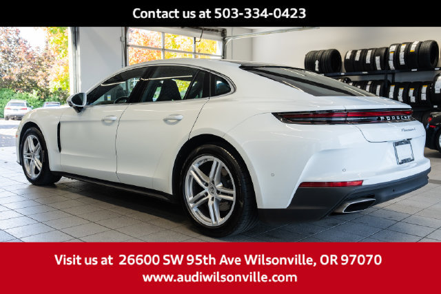 Used 2025 Porsche Panamera 4 w/ Premium Package AWD/4WD image 4