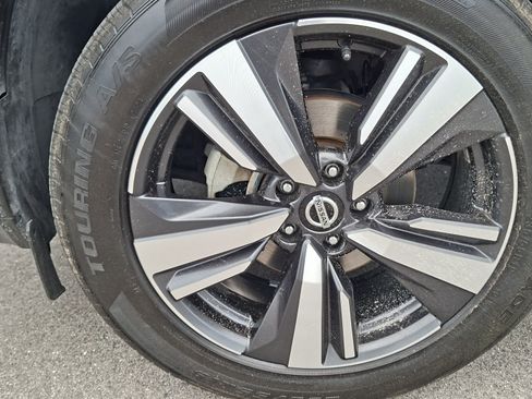 Used 2021 Nissan Rogue SL FWD image 25