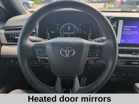 Used 2025 Toyota Camry SE w/ Multimedia Upgrade Package FWD image 10