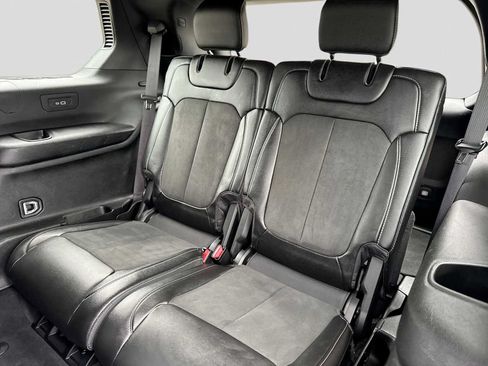 Used 2023 Jeep Grand Cherokee L Laredo AWD/4WD image 20