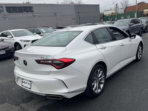 Used 2022 Acura TLX image 7