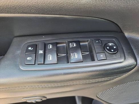 Used 2019 Jeep Grand Cherokee Limited X AWD/4WD image 12