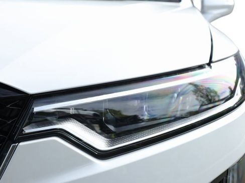 Used 2022 Cadillac XT6 Sport w/ Technology Package image 33