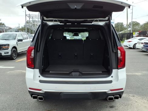Used 2026 GMC Yukon Denali w/ Sun & Power Step Package AWD/4WD image 19